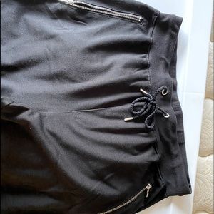 Black joggers zipper pockets